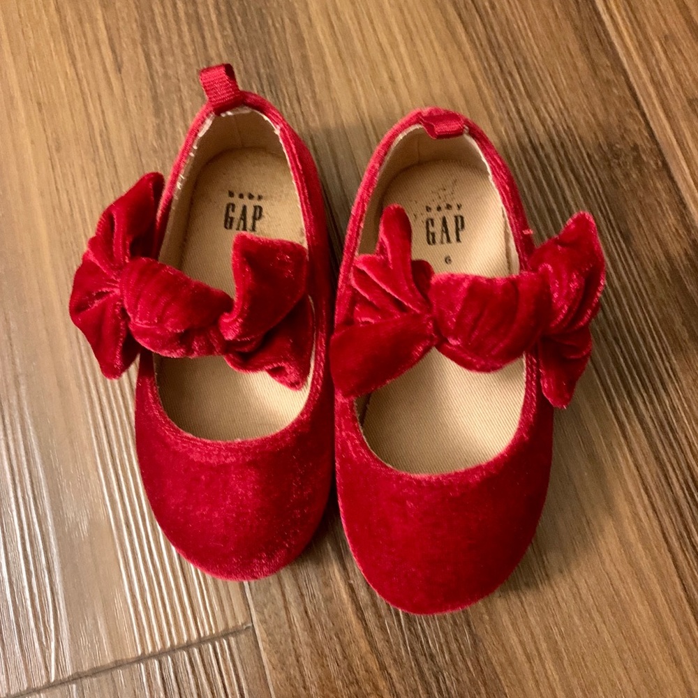 Gap red velvet Mary Jane toddler girl shoes size 6